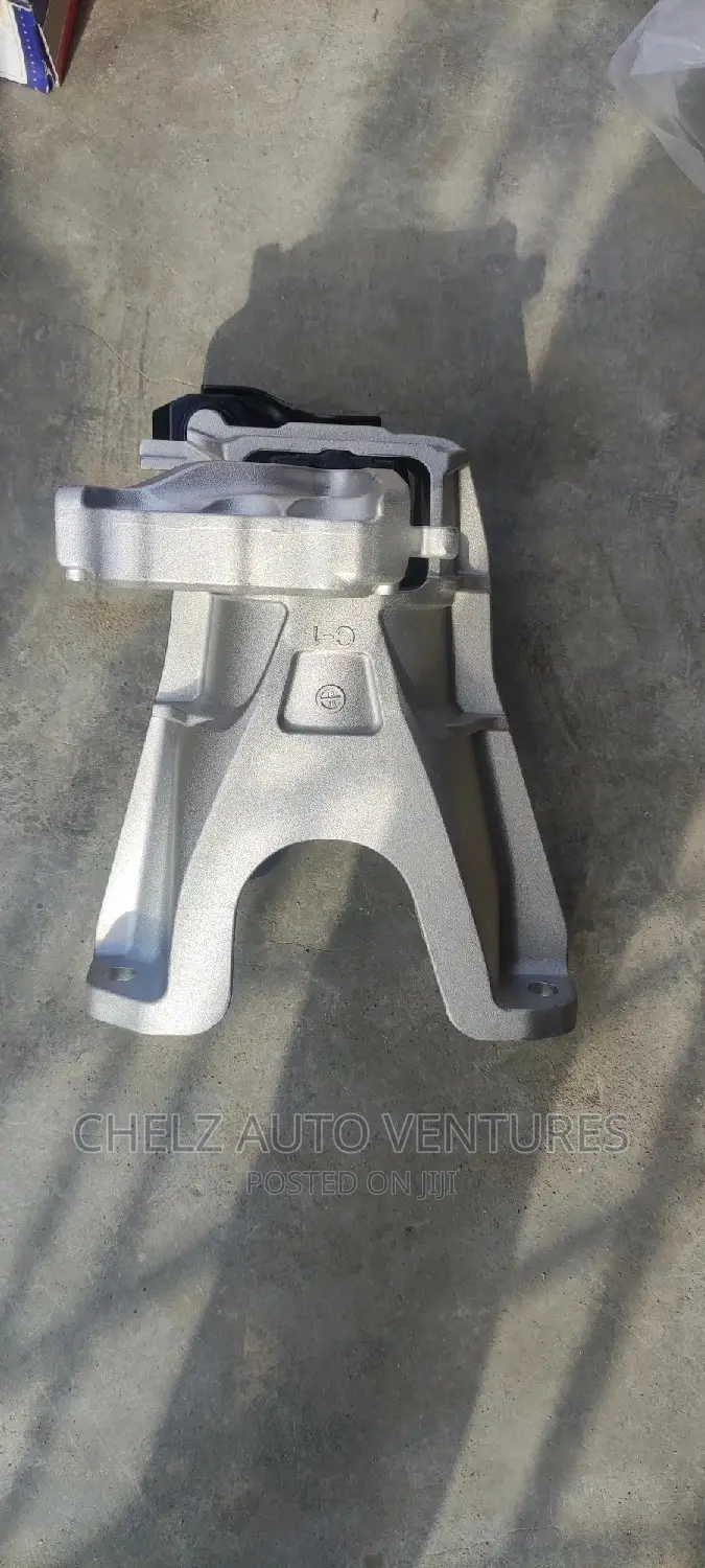 Side Engine Seating Honda Civic 2016-2019 Model