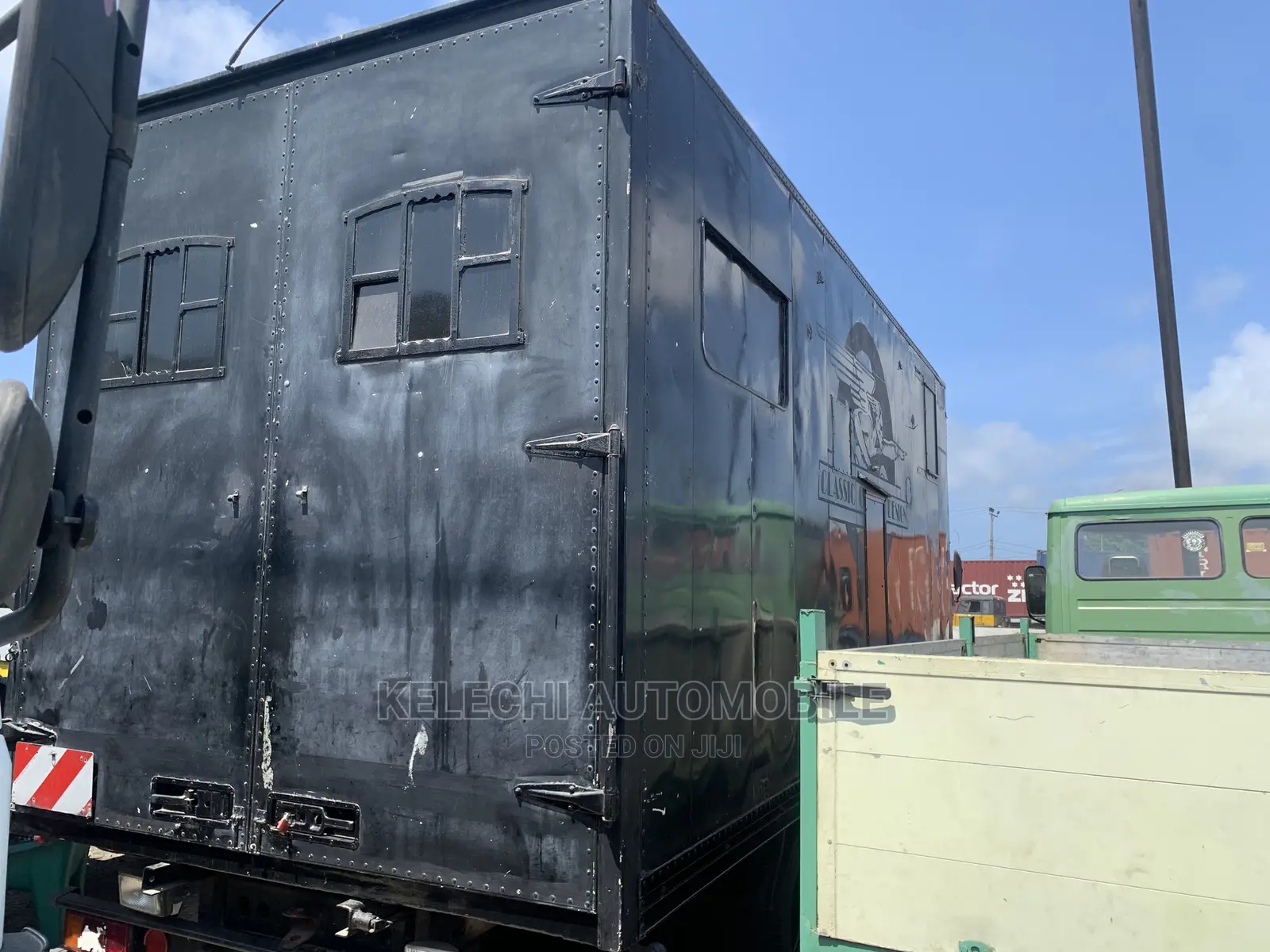 Mercedes Benz Cover Body Truck