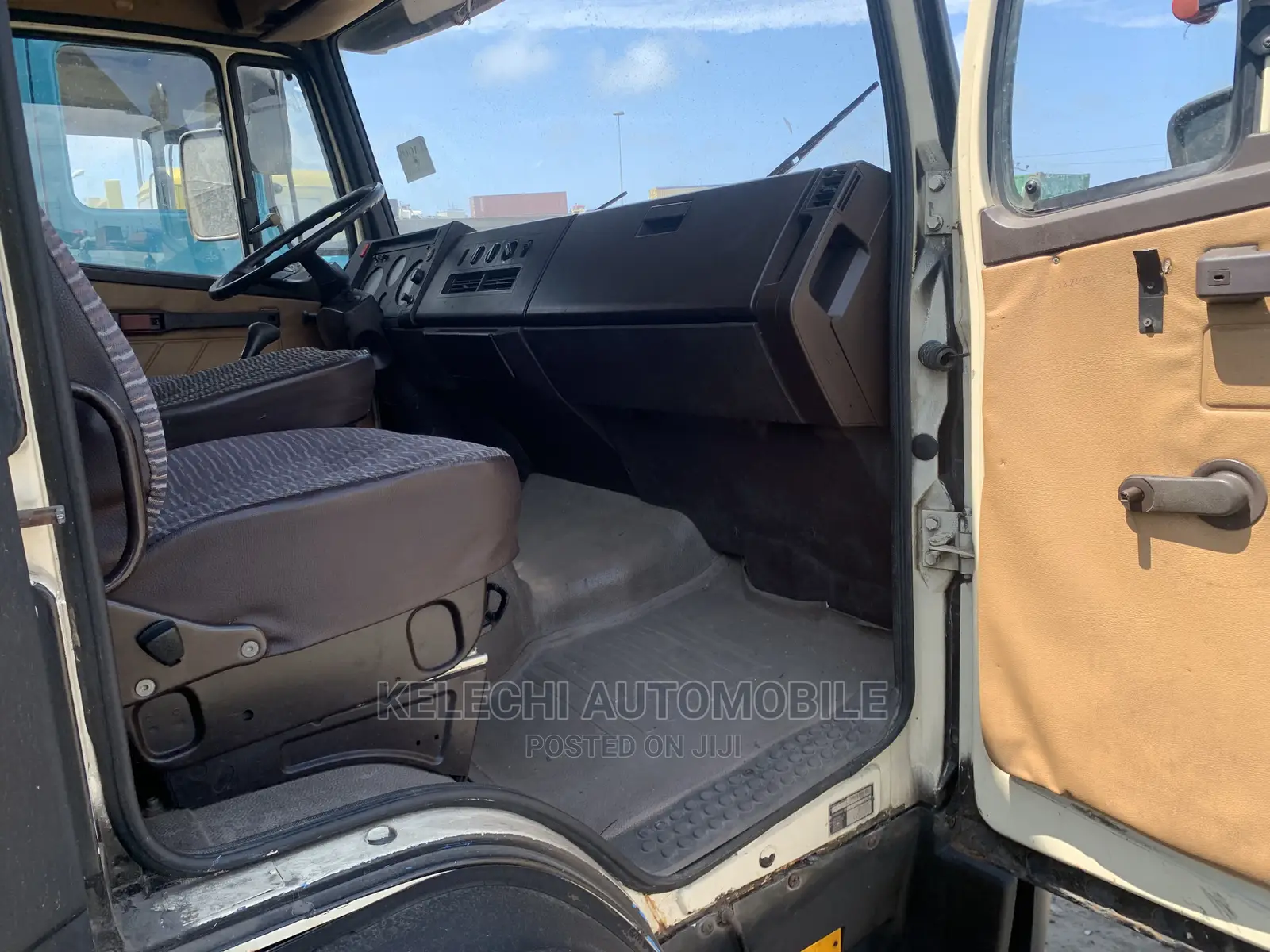 Mercedes Benz Cover Body Truck