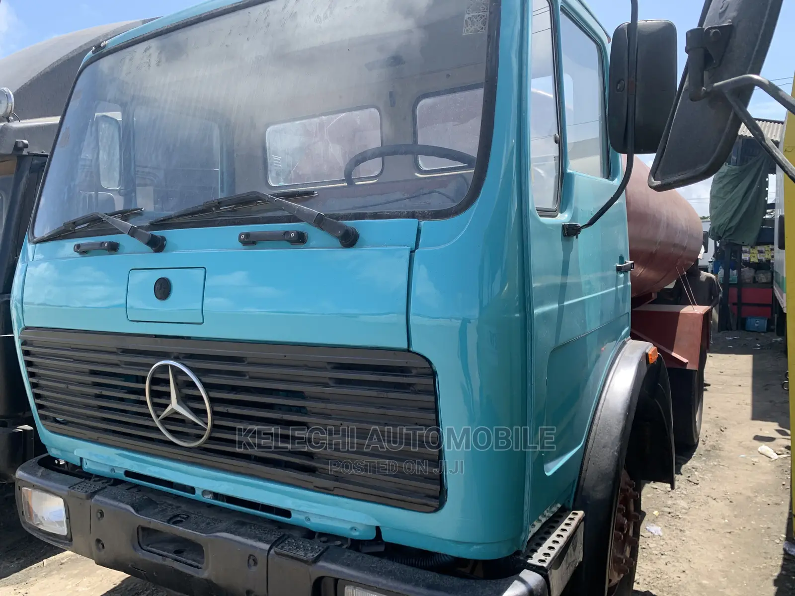 Mercedes Benz