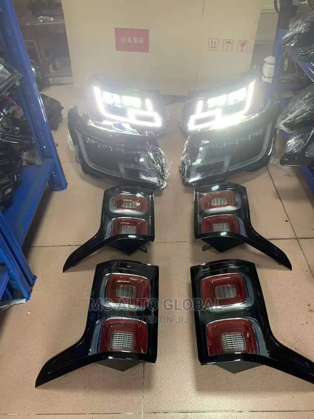 Land Rover Vogue Headlights and Taillights