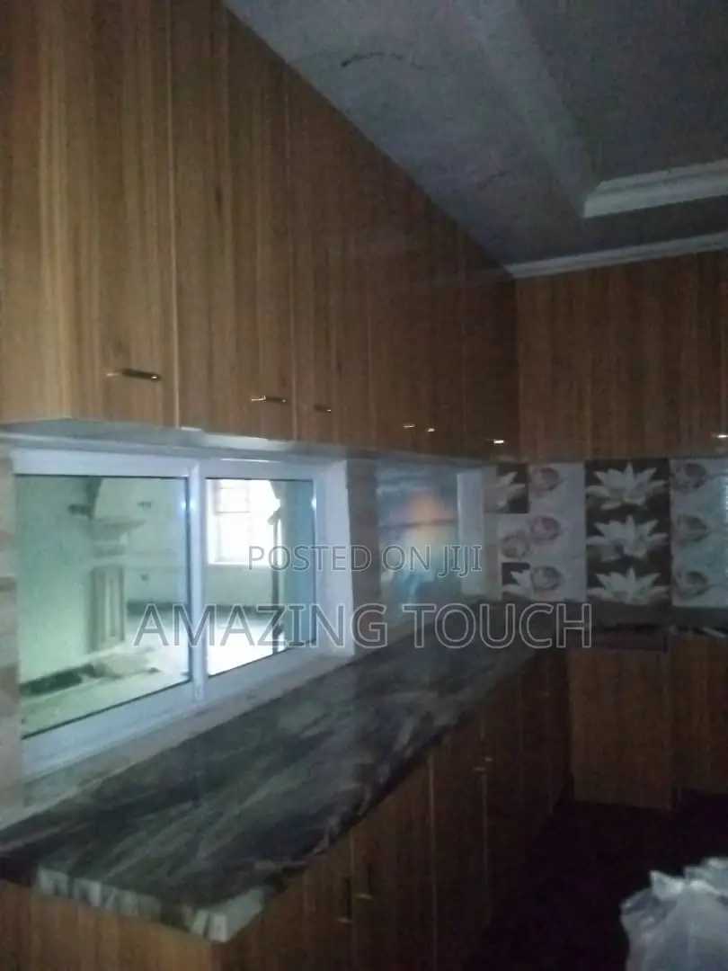 Kichen Cabinet, Dinning Table