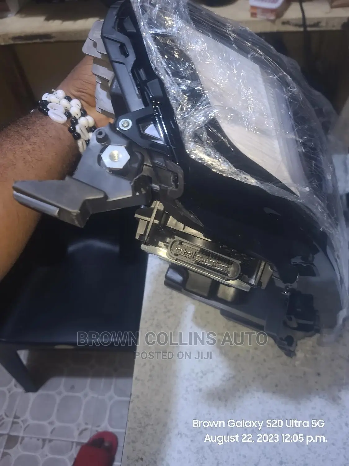 Headlamp Toyota Landcruiser 2022-2023