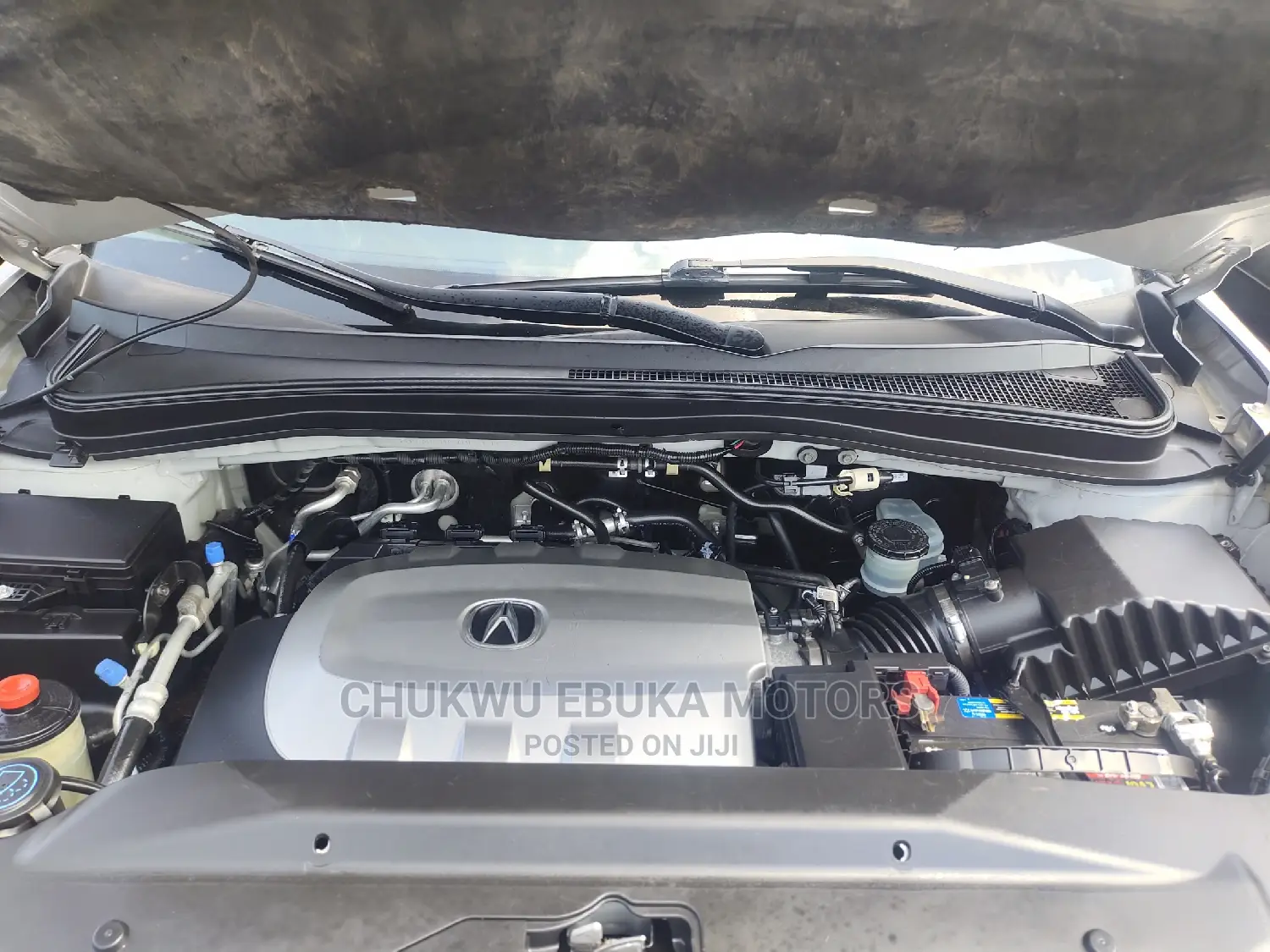 Acura MDX Technology Package SUV AWD (3.7L 6cyl 6A) 2011 Silver