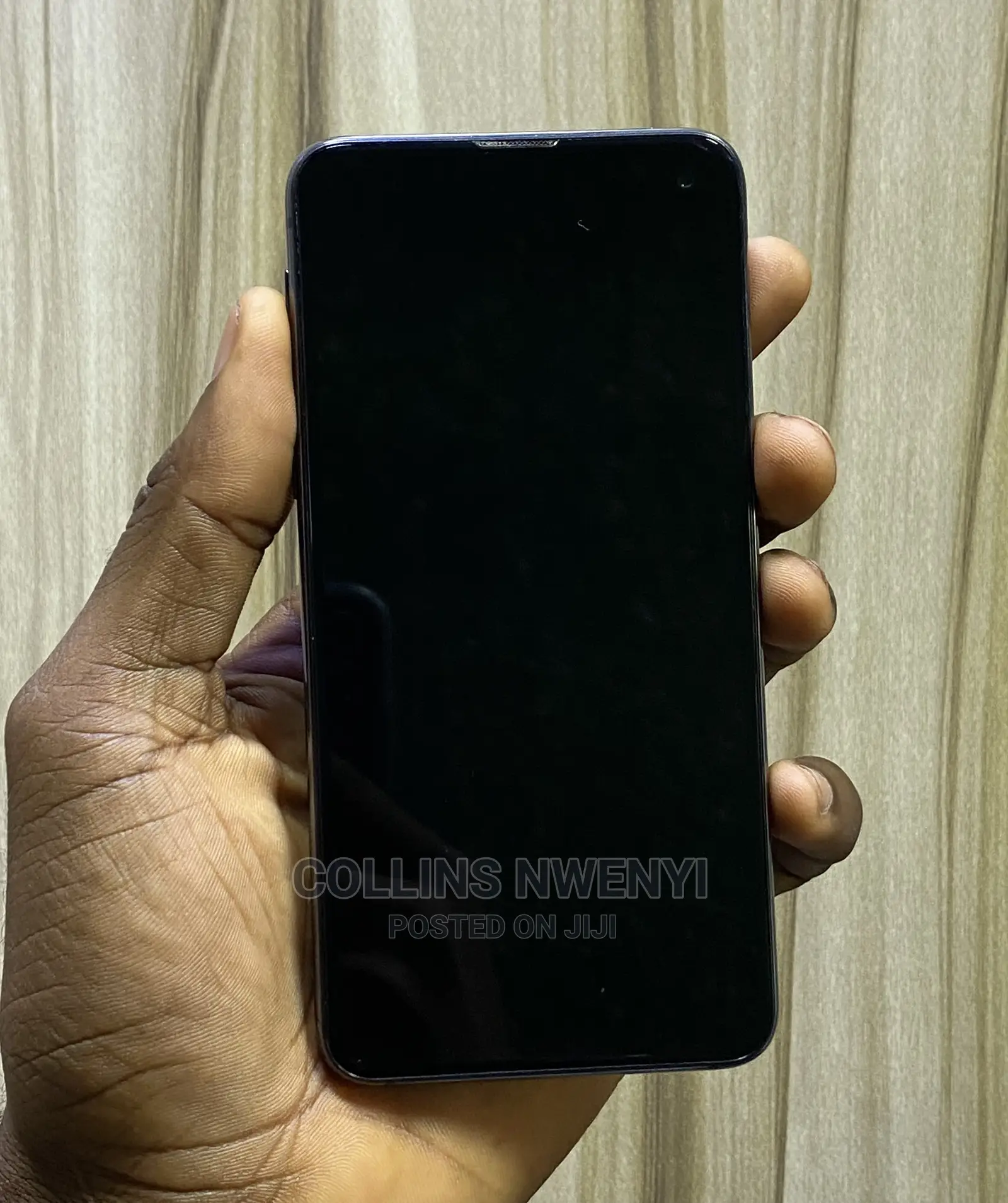 Samsung Galaxy S10e 128 GB Black