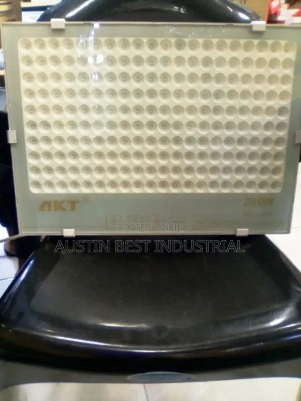 AKT 200W Flood Light (Multi Eyes)