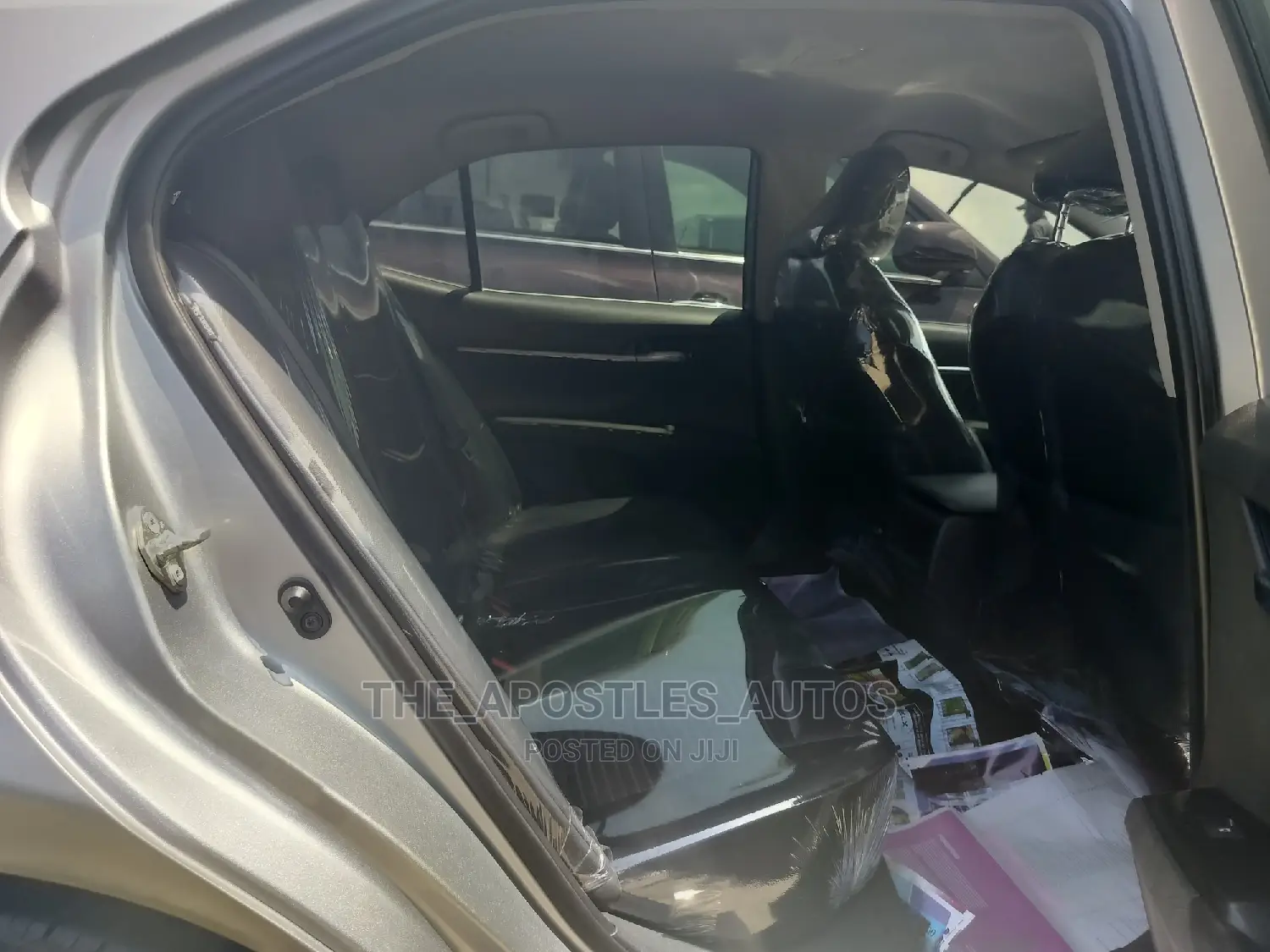 Toyota Camry LE FWD 2020 Silver