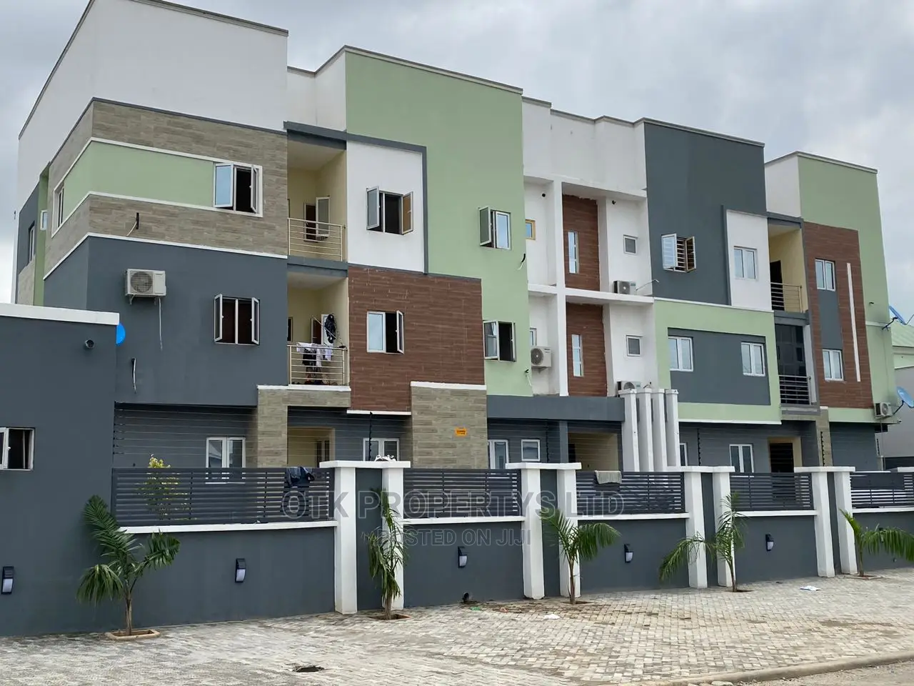 Furnished 3bdrm Block of Flats in Jahi for sale