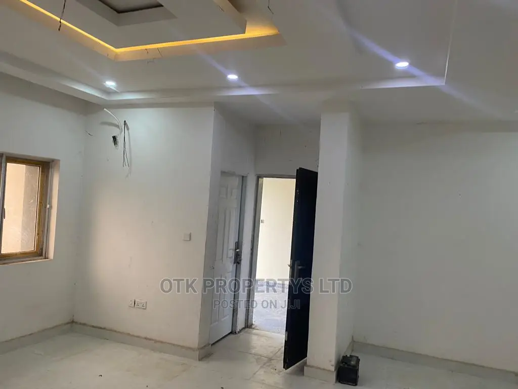 Furnished 3bdrm Block of Flats in Jahi for sale