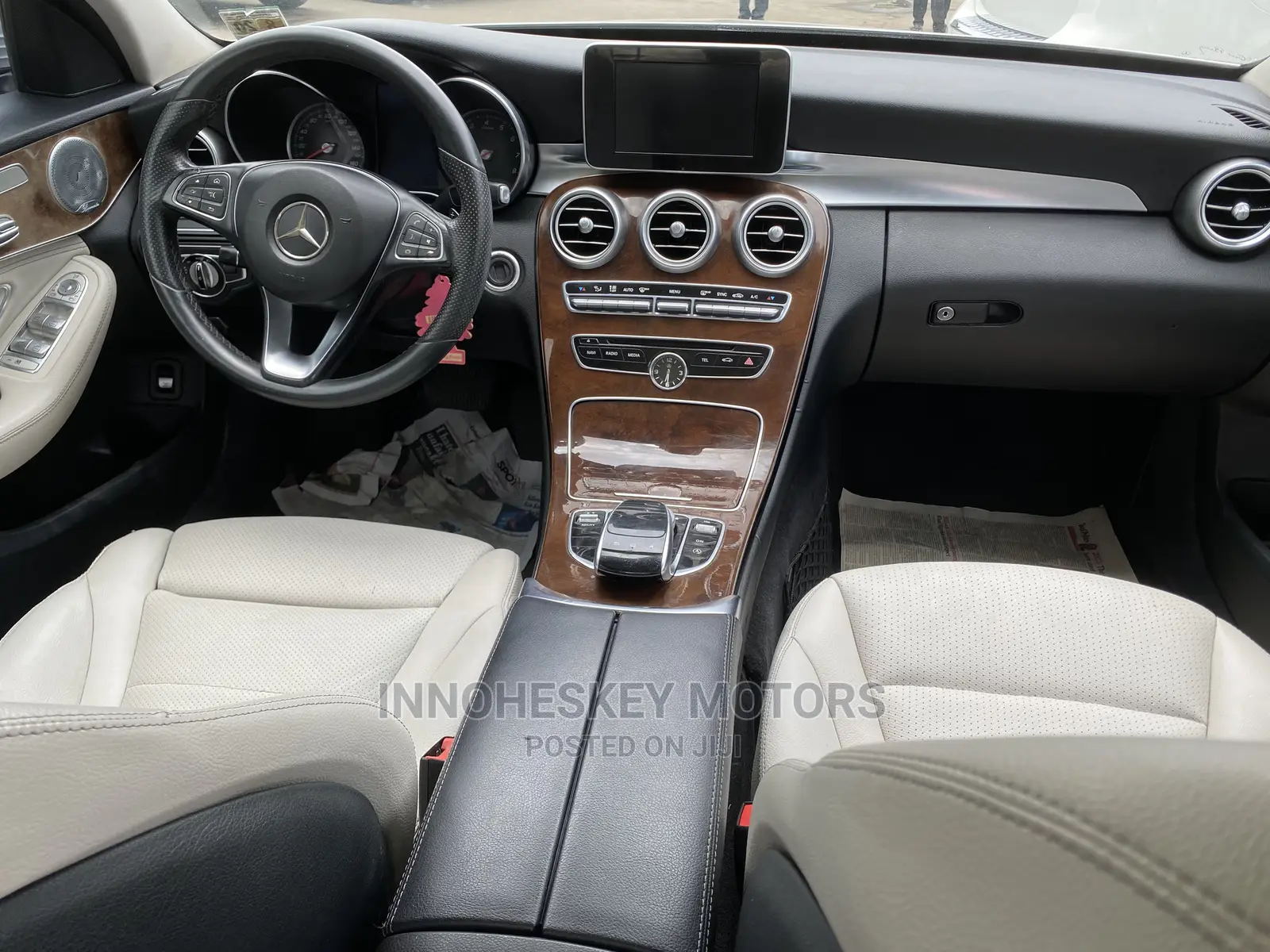 Mercedes-Benz C300 2015 Silver