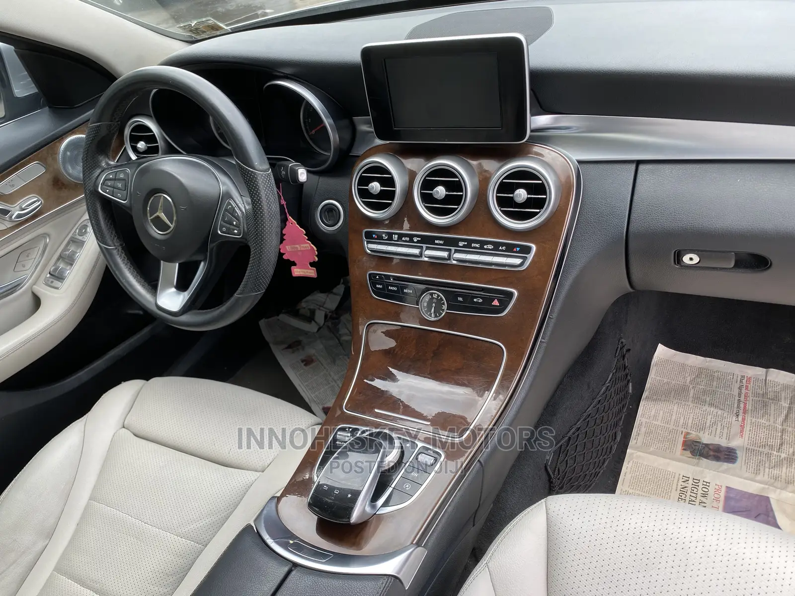 Mercedes-Benz C300 2015 Silver