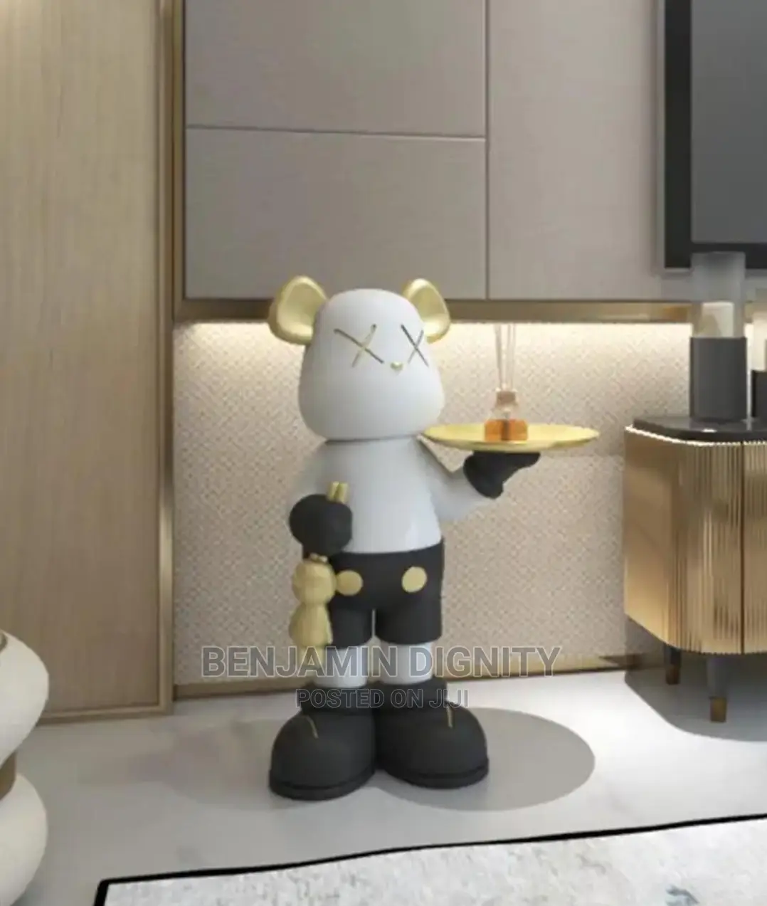 Nordic Standing Love Bear Light