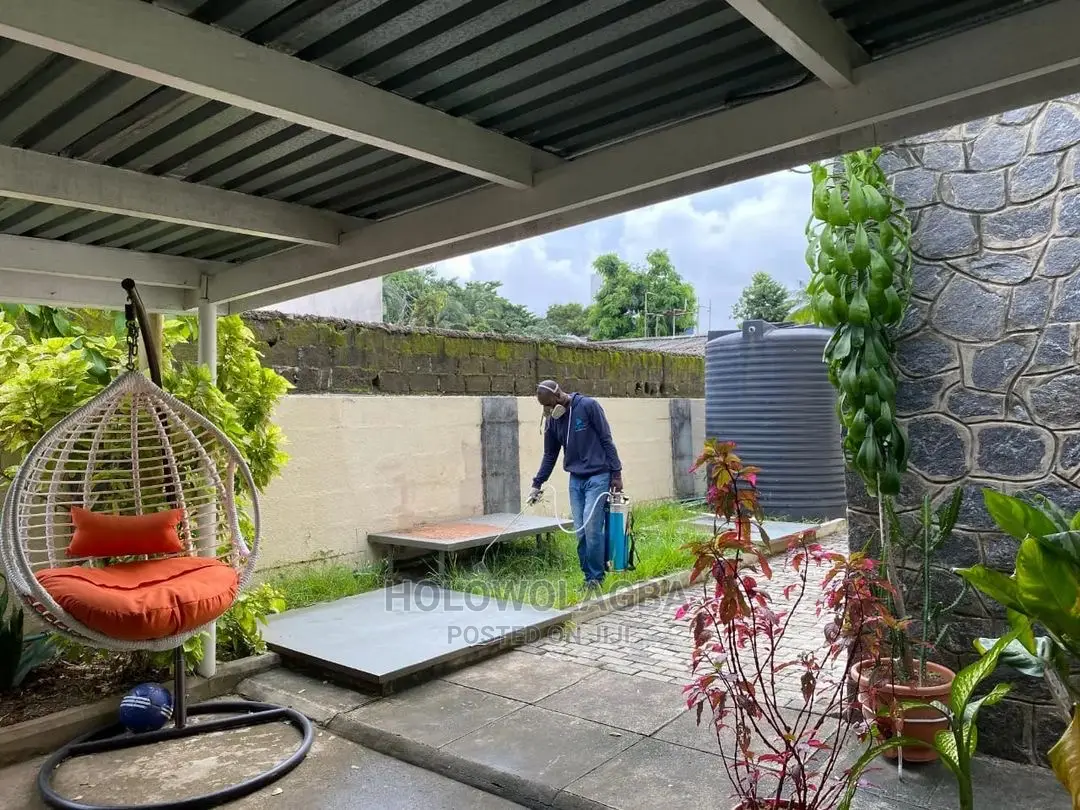 Effective Cleaning,Upholstery and Pest Control Services