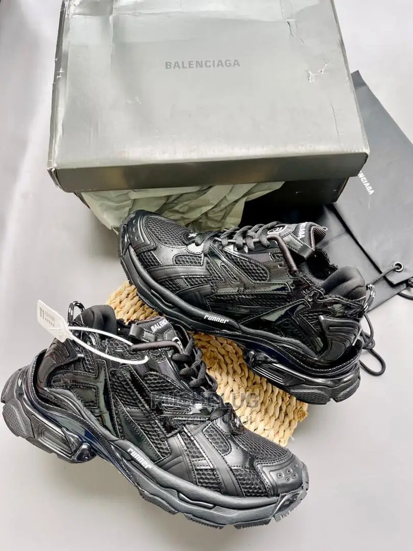 High Quality Balenciaga Runner Sneakers