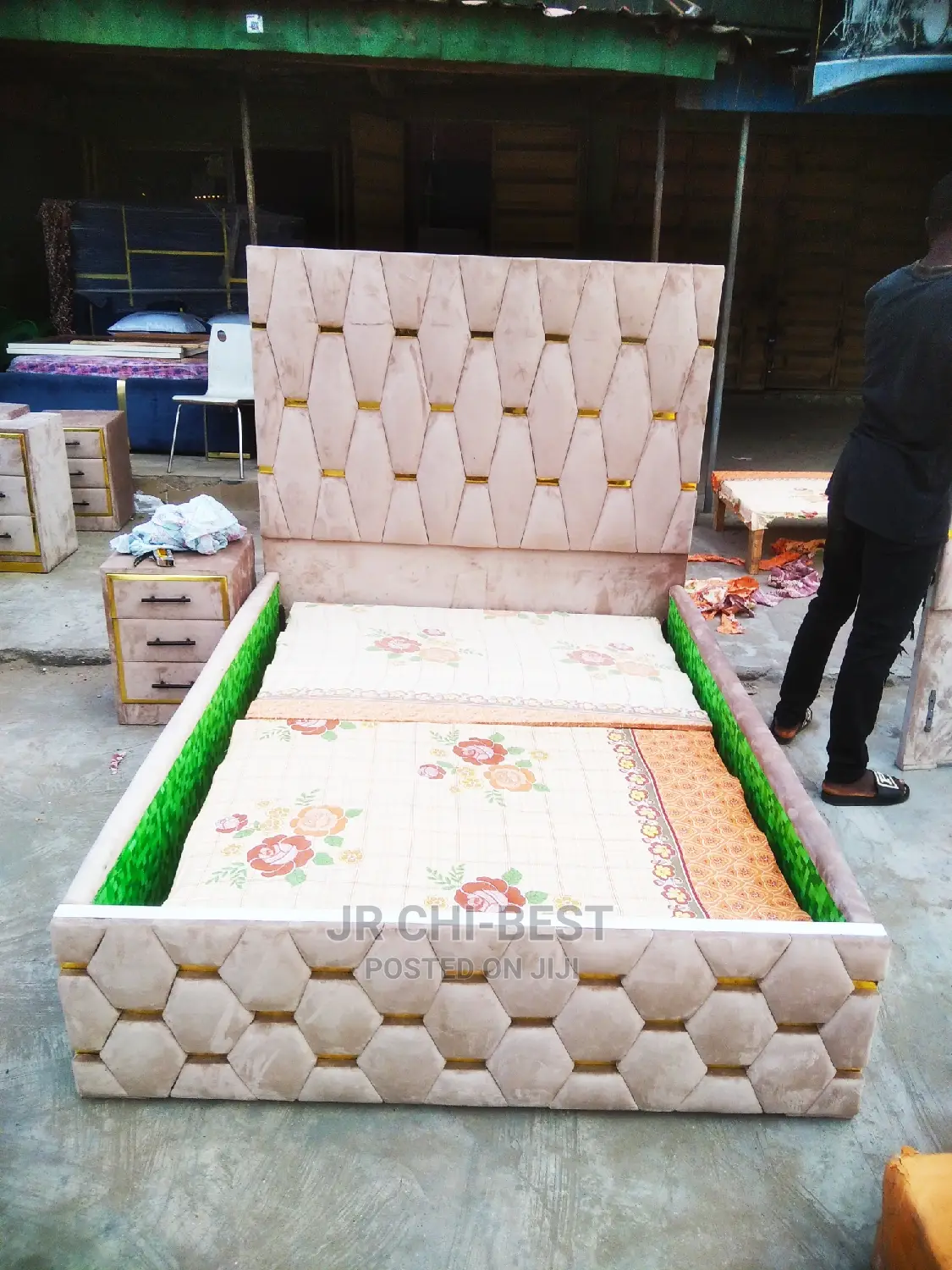 Classic Upholstery Padded 4.5 by 6 Wooden Bed Frame With a Bedside