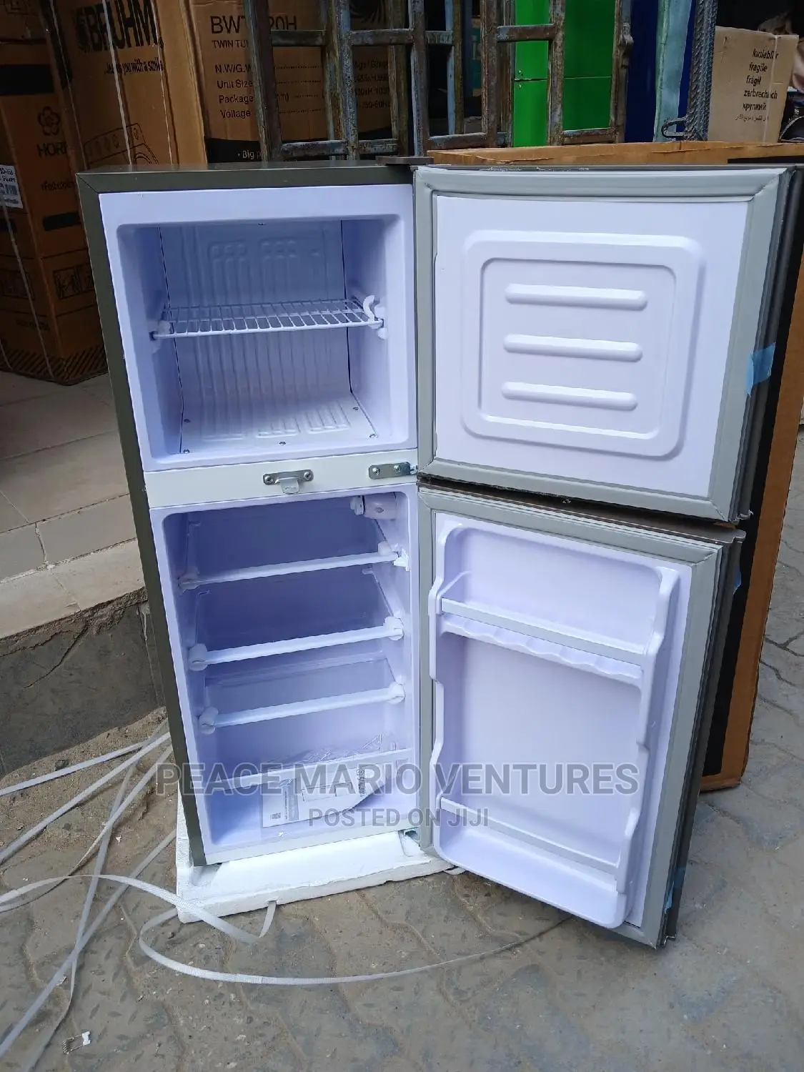 Quality Snowsea 2doors Refrigerator 166l With 2years Warnty