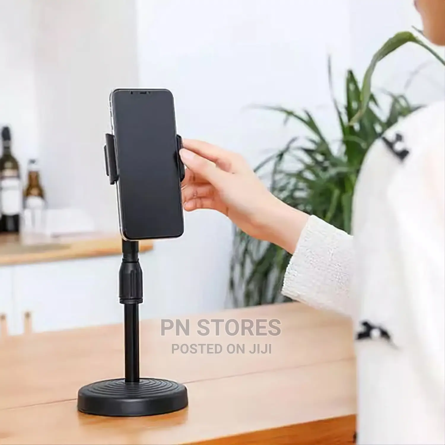 Solid Rotational Desktop Phone Stand Holder- Black