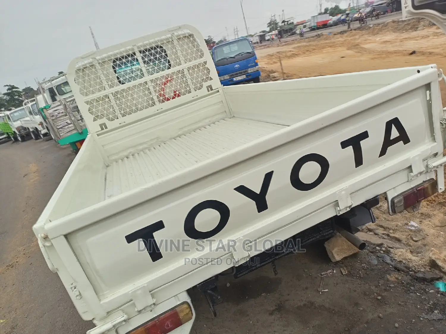 Toyota Dyna 100