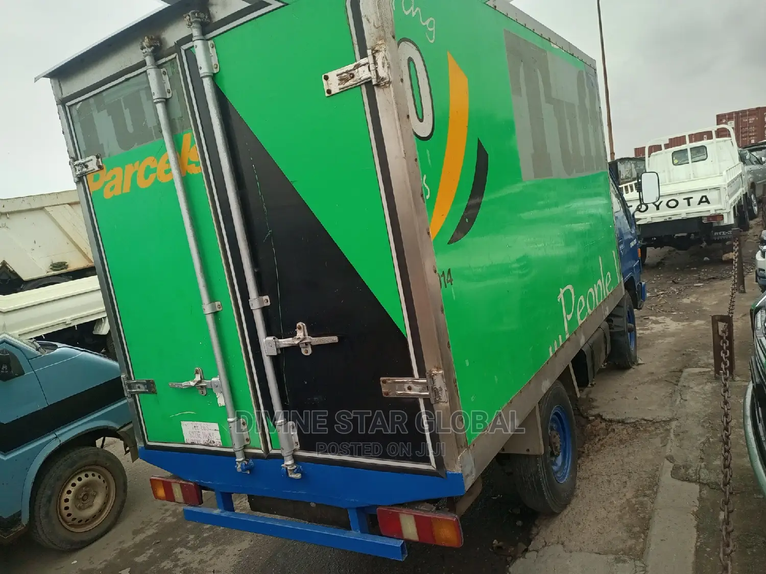 Toyota Dyna 200 Contener Body