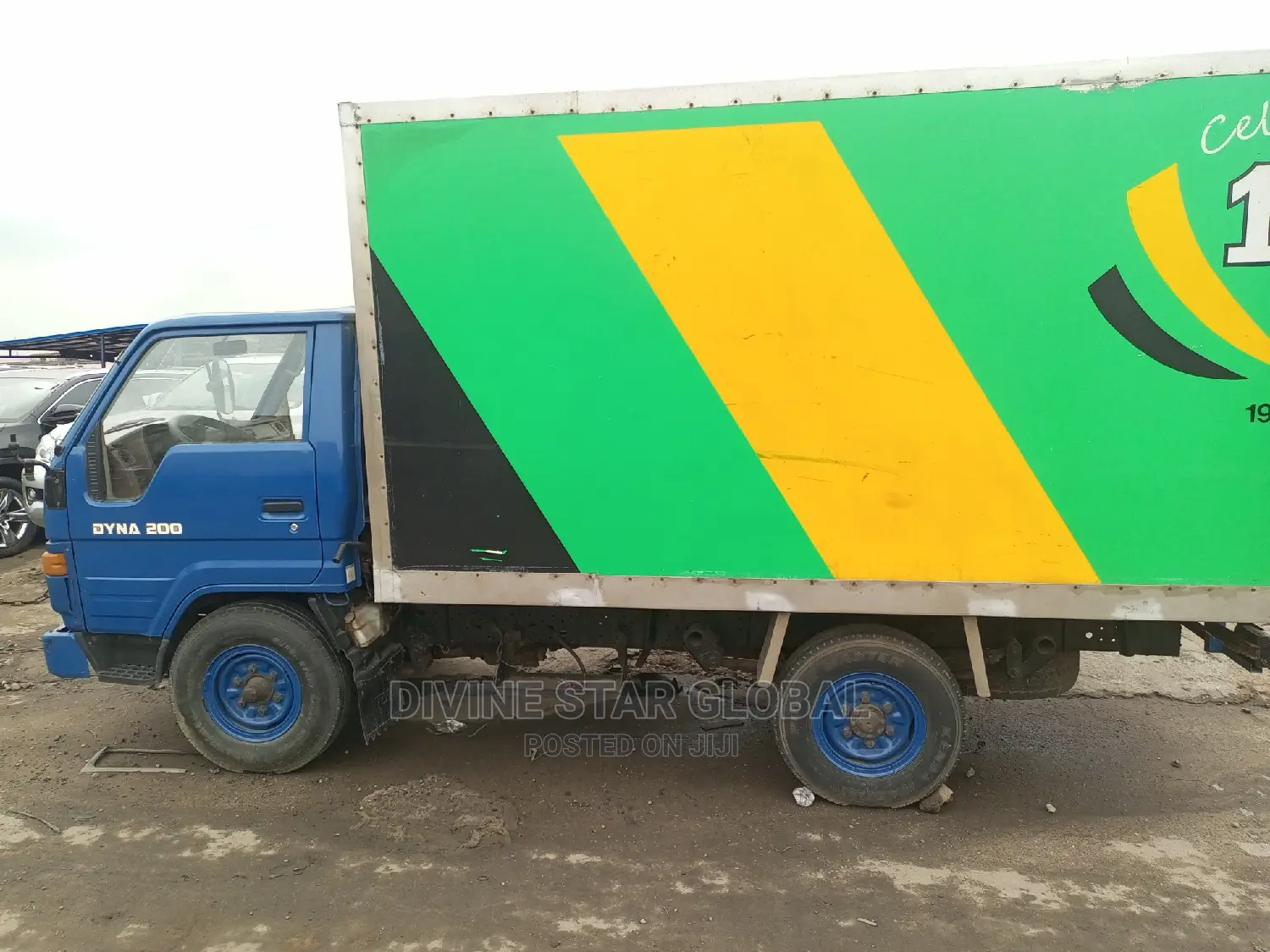 Toyota Dyna 200 Contener Body