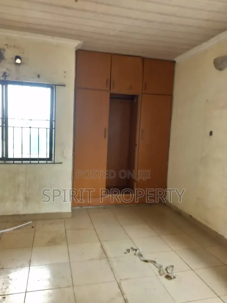 3bdrm Apartment in Magodo for rent