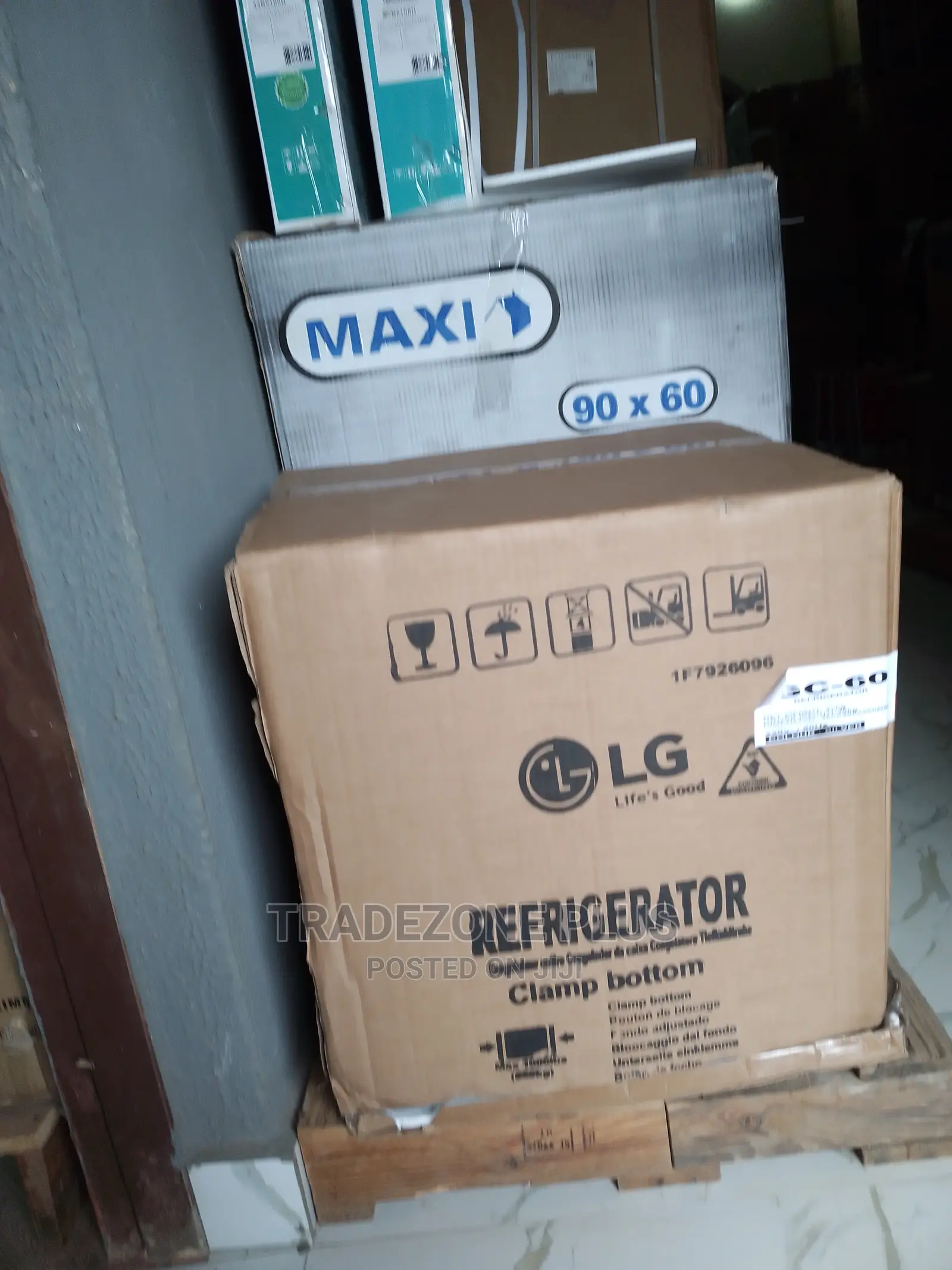 The New LG Bedside Refrigerator-Lg Gc 60