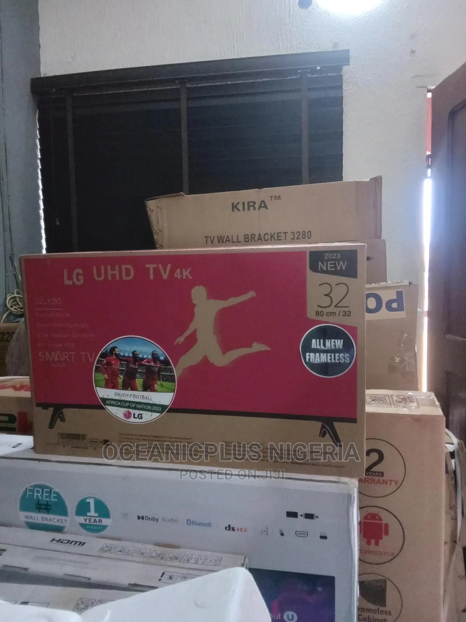 The Quality LG 32 Inches Smart Frameless TV