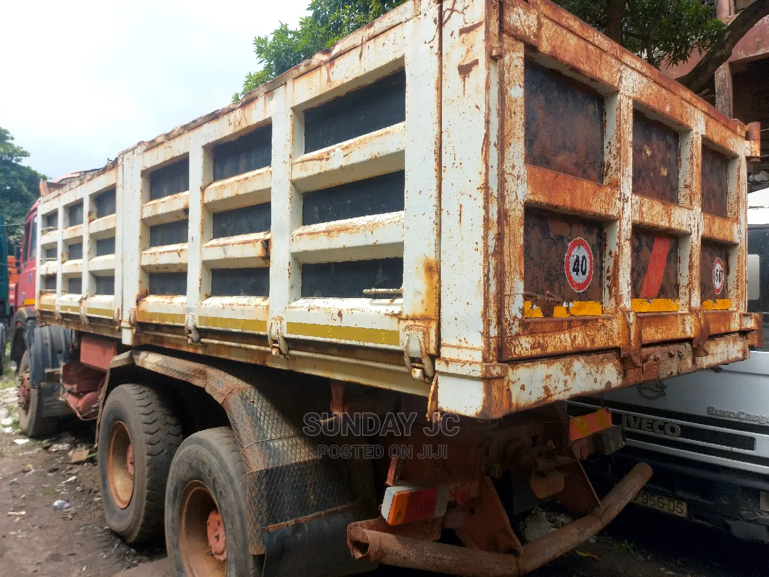 Tokunbo 30tons IVECO 330 36 Ten Tyres Dump Truck Superb Engi