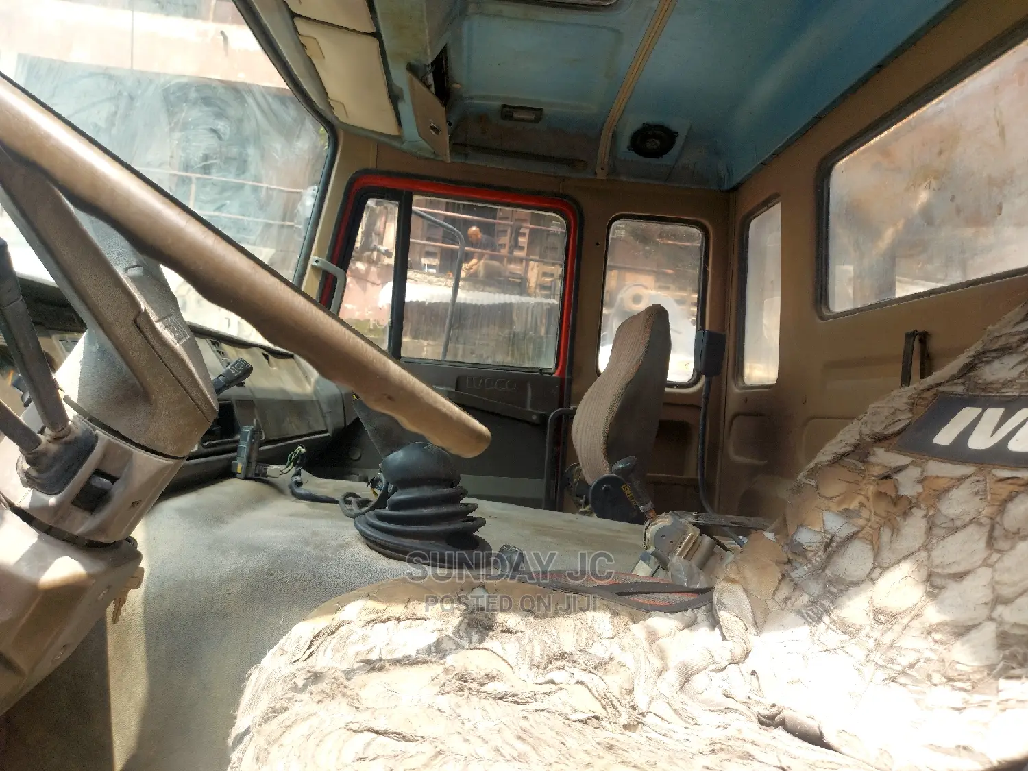 Tokunbo 30tons IVECO 330 36 Ten Tyres Dump Truck Superb Engi