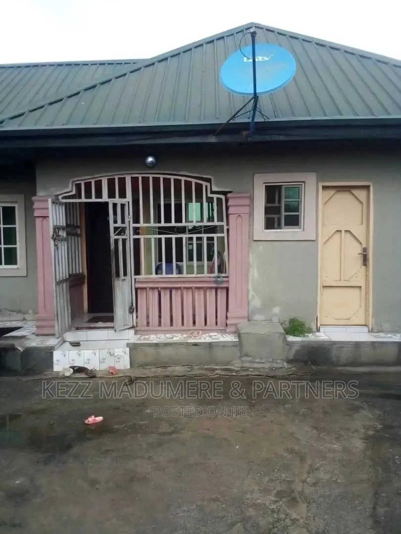 5bdrm Bungalow in Sars Road, Port-Harcourt for rent