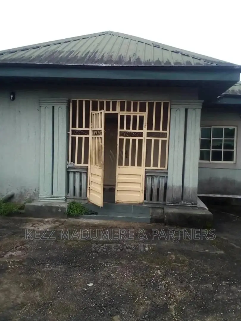 5bdrm Bungalow in Sars Road, Port-Harcourt for rent