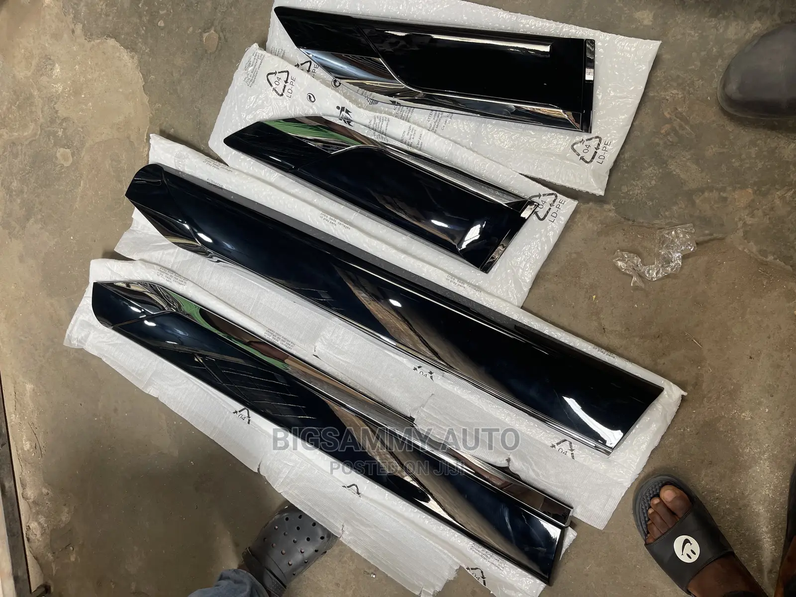 Landcruiser 2023 / 2022 Body Moulding / Door Moulding
