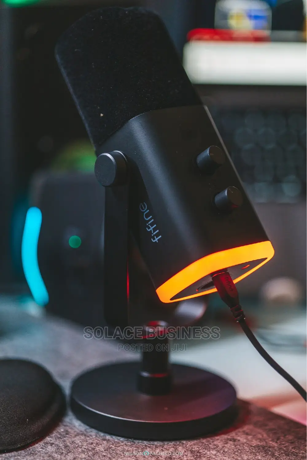 Fifine AM8 Dynamic Microphone XLR/USB For Podcast Gaming Etc