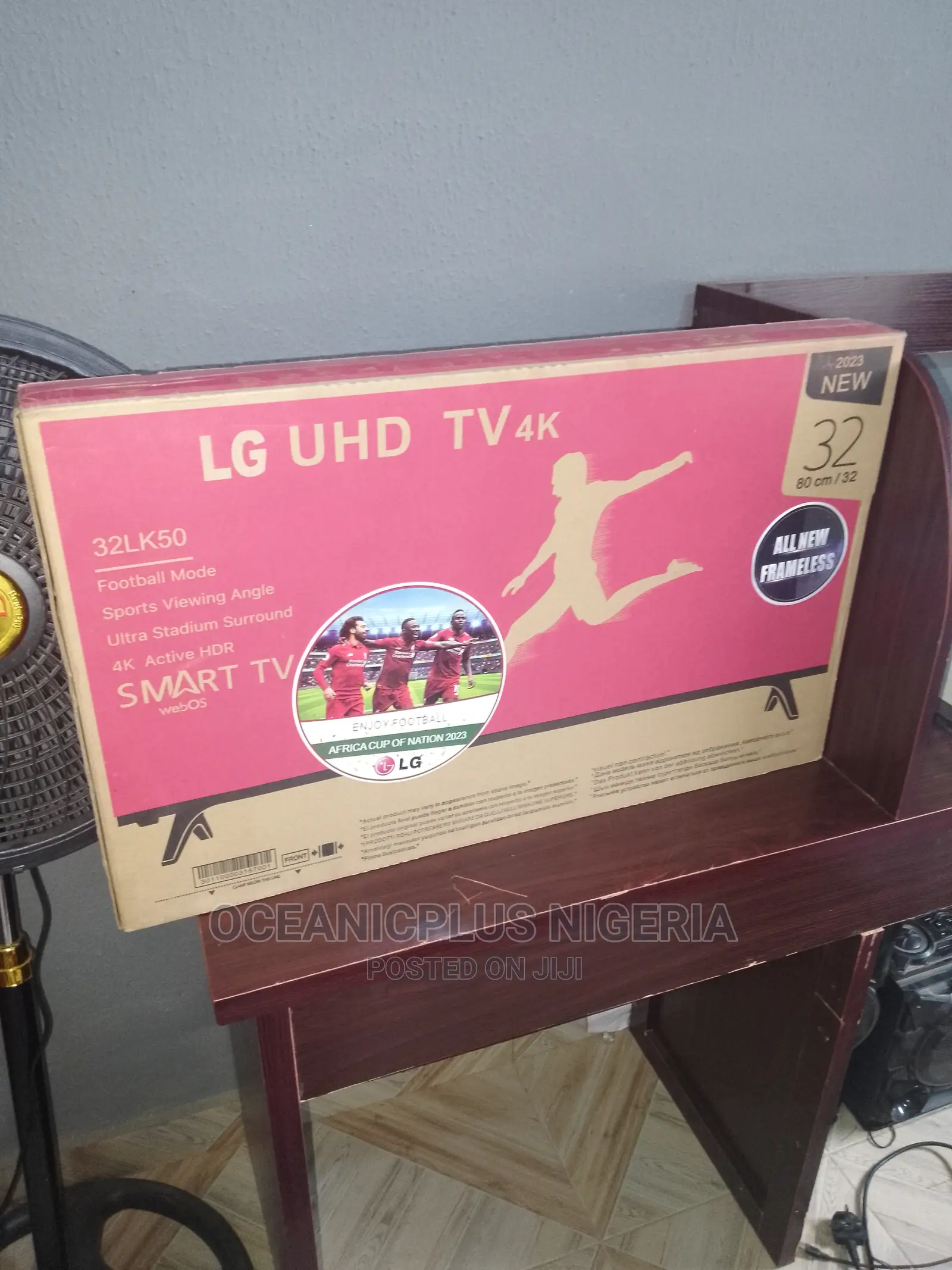 Top Selling LG 32 Inches Smart Frameless TV