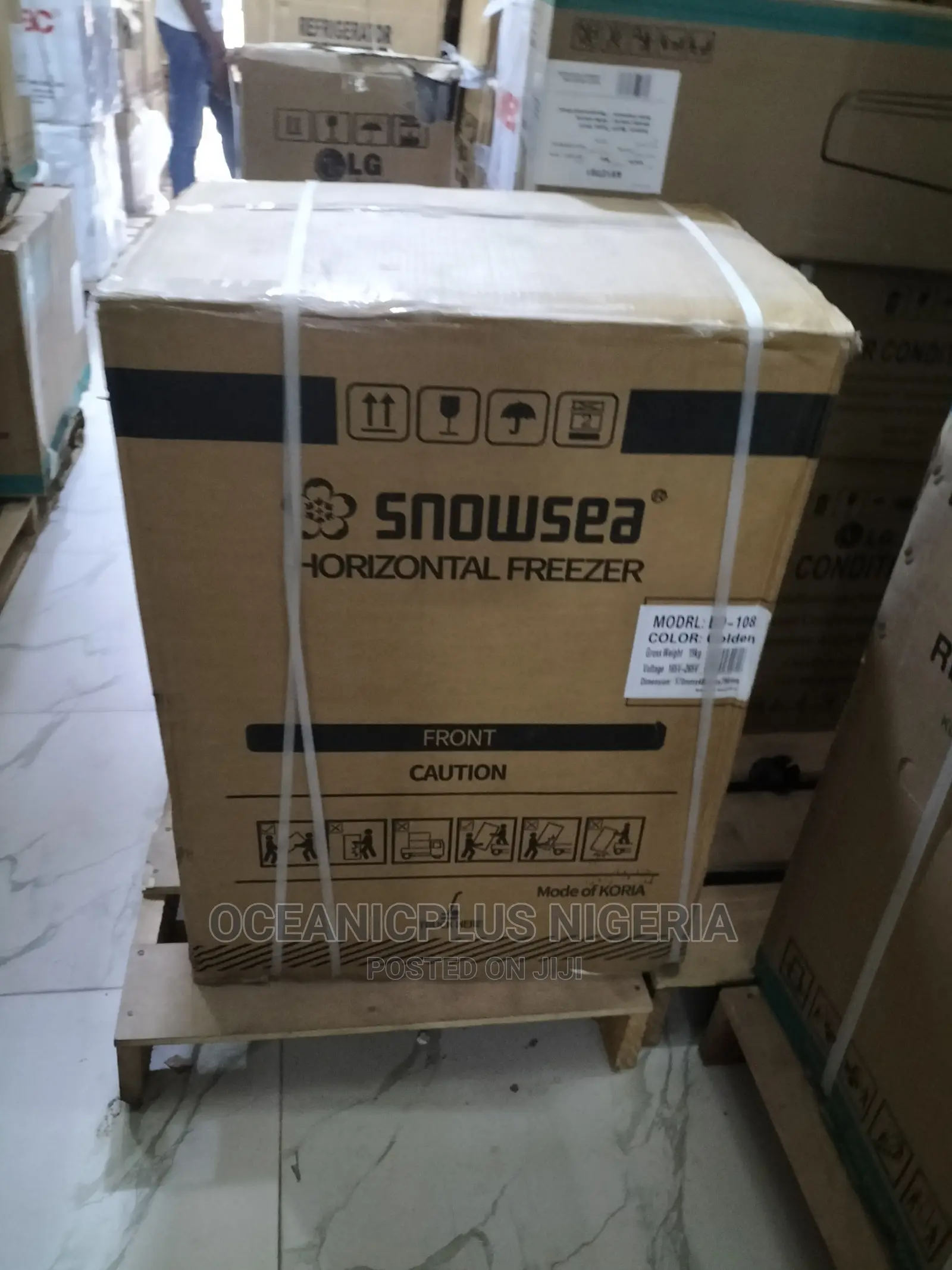Very Strong Snowsea Horizontal Table Top Freezer