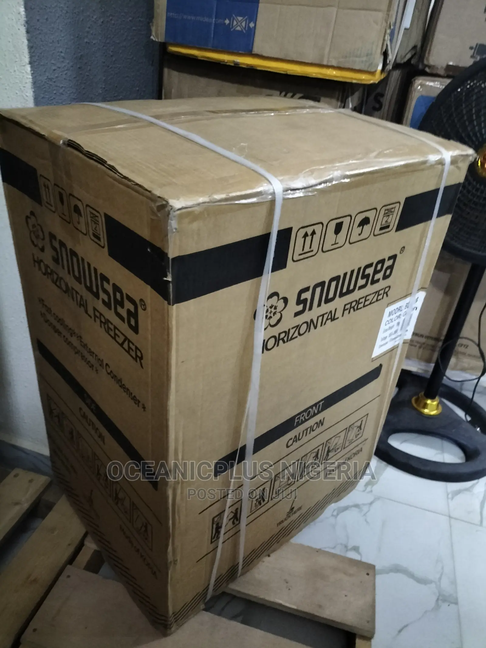 Capable Snowsea Horizontal Tabe Top Freezer