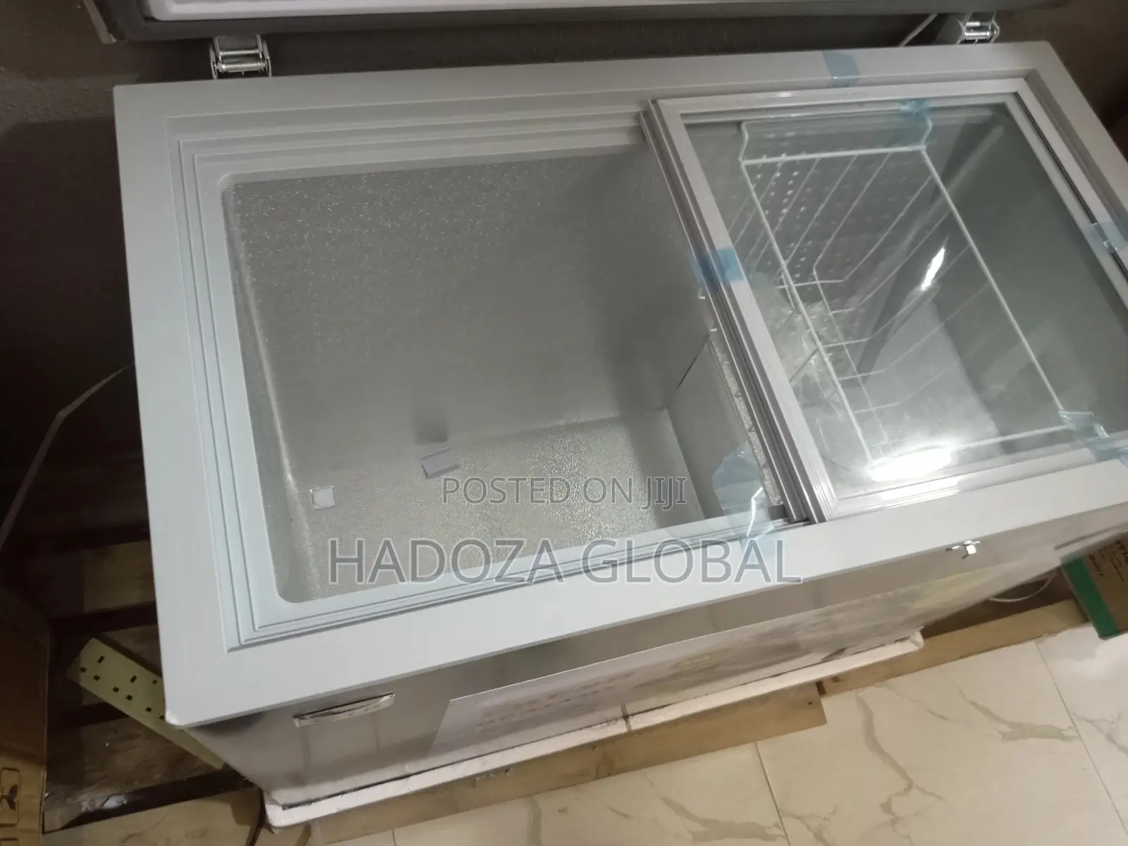 Fast Freeze LG GC-398SQ - 220litres Freezer: