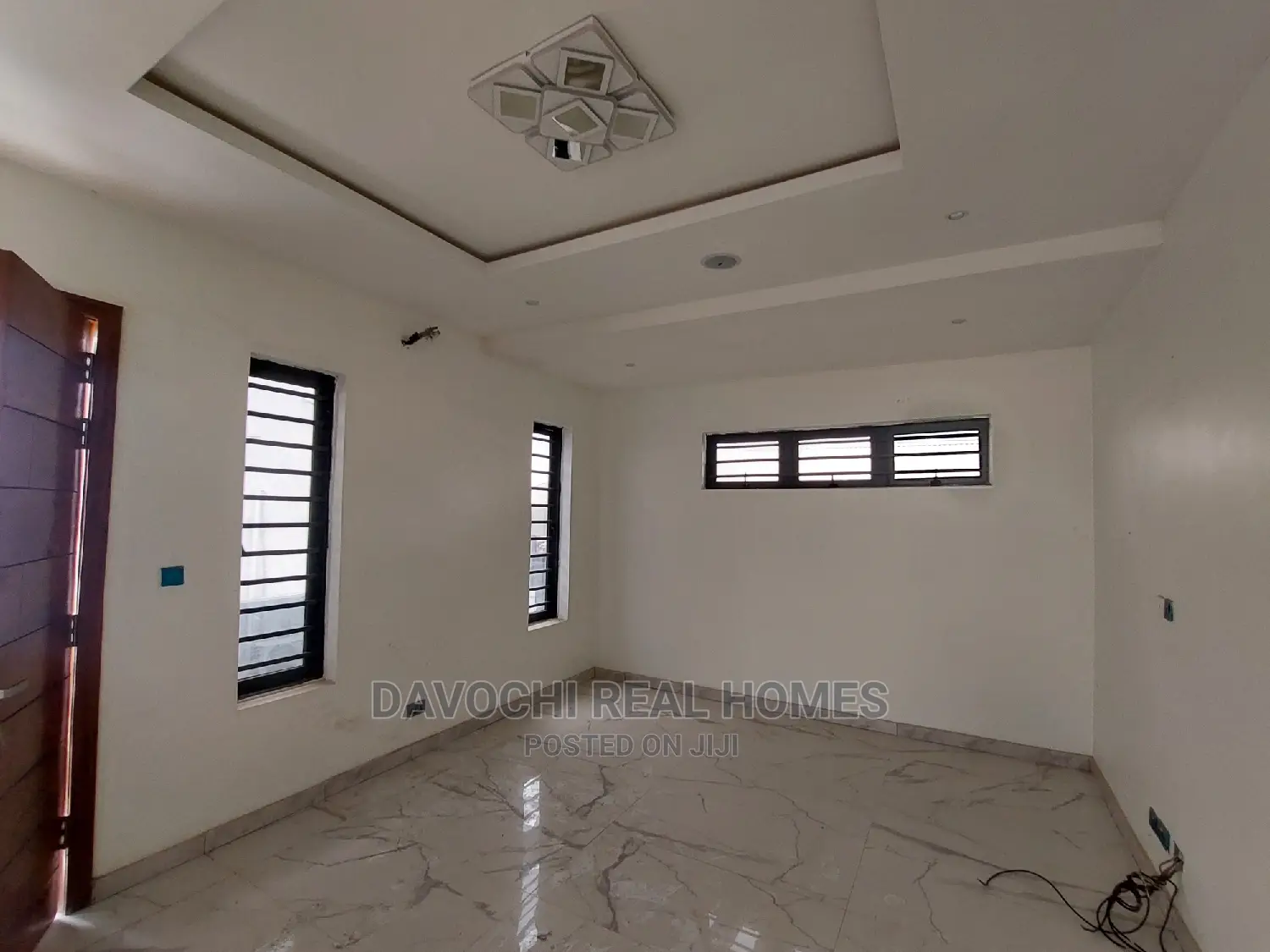 5bdrm Duplex in Chevron Drive, Lekki for rent