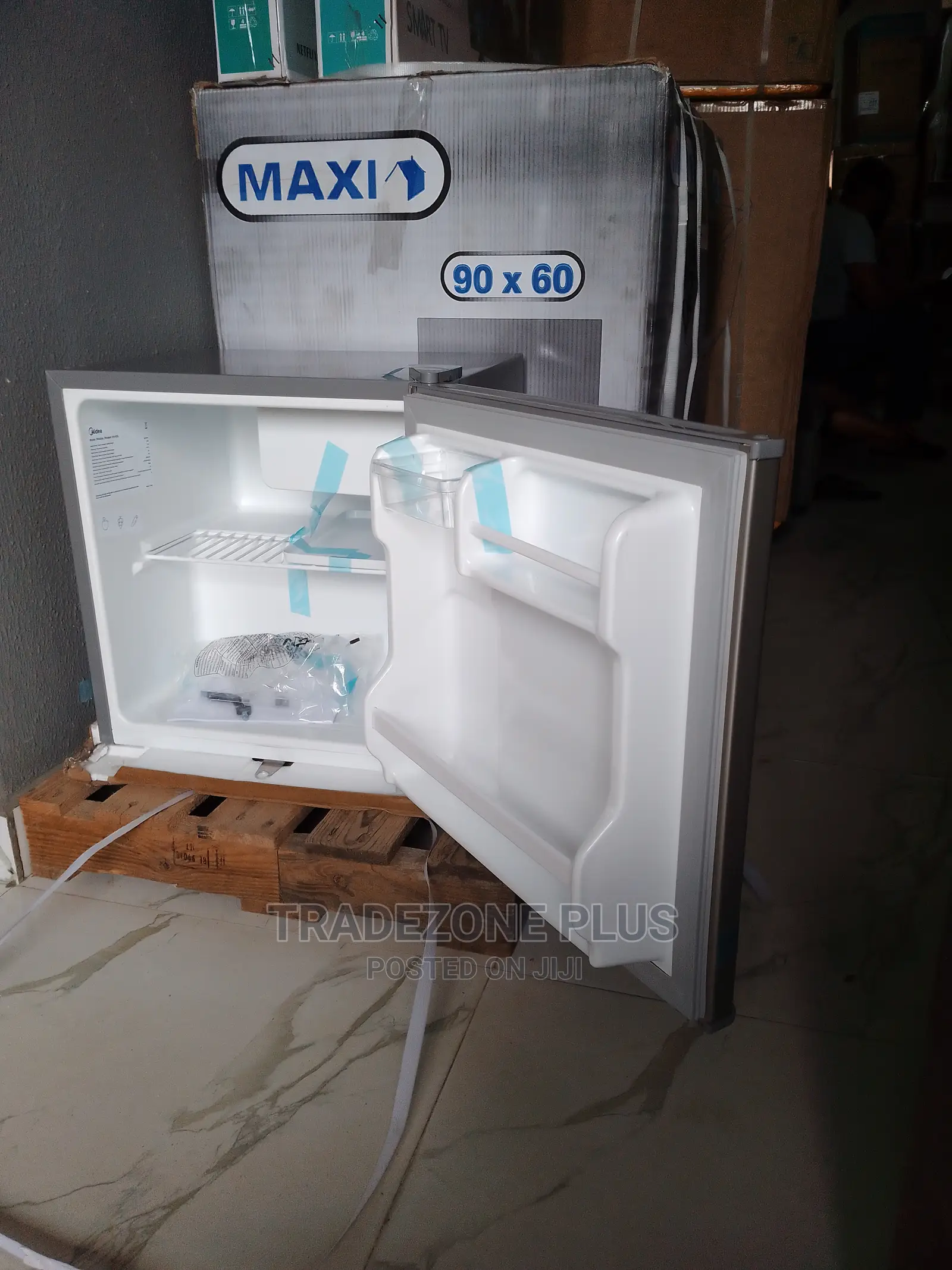 Fast Cooling (Lg Gc-60) LG Bed Side Refrigerator