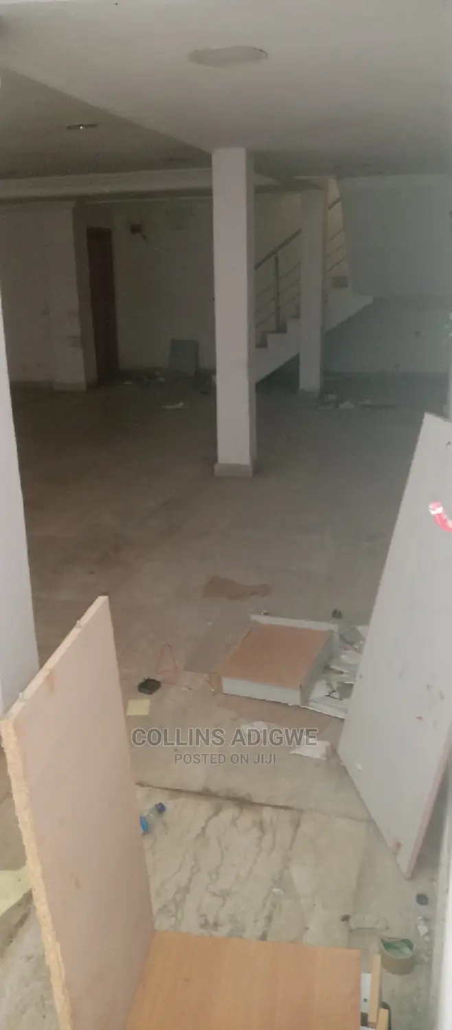 Commercial Building For Rent/Lease