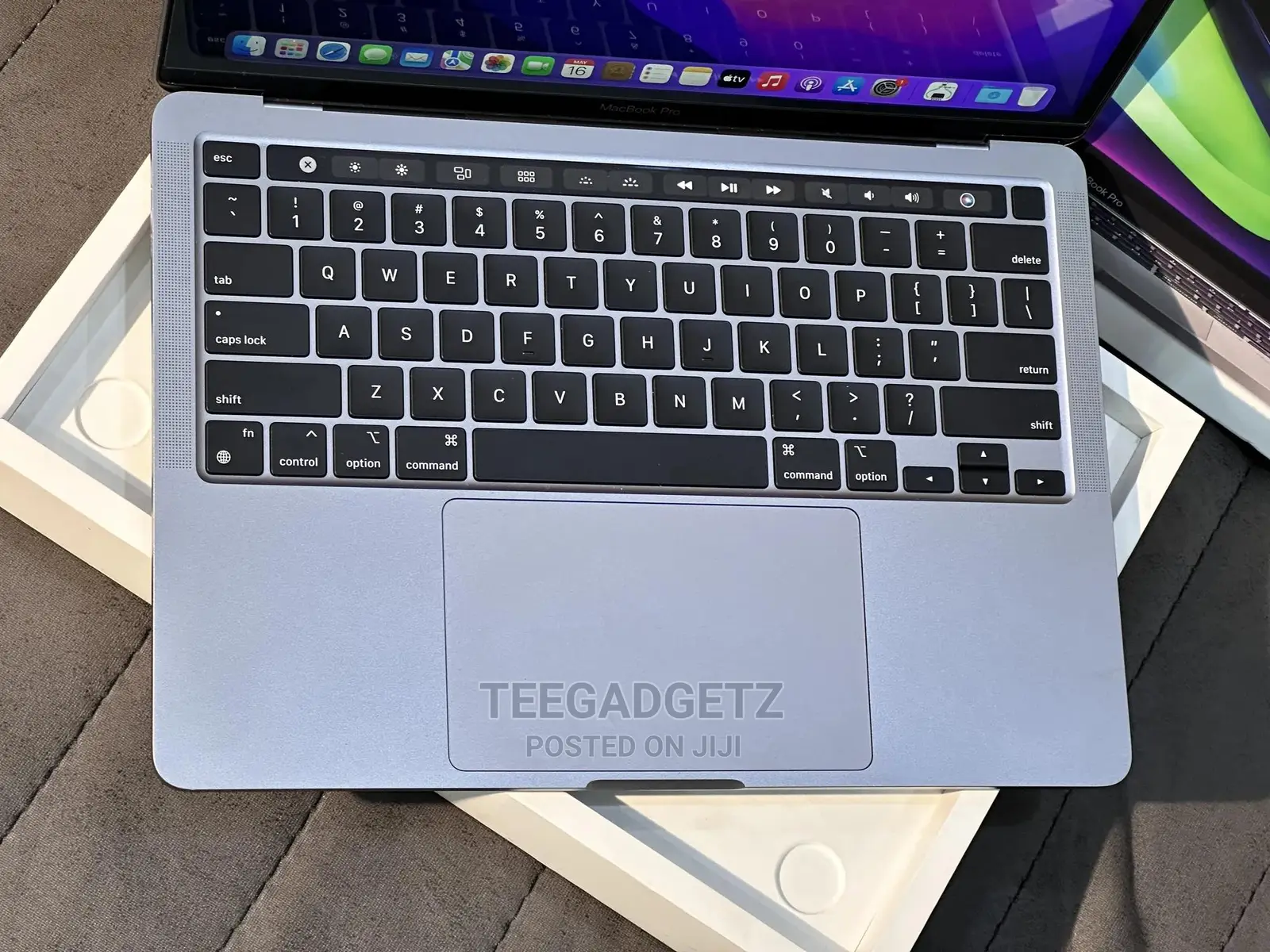 Laptop Apple MacBook 2020 8GB Apple M1 SSD 256GB