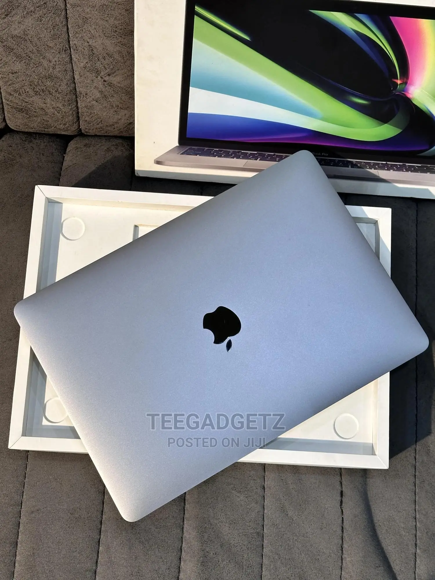 Laptop Apple MacBook 2020 8GB Apple M1 SSD 256GB