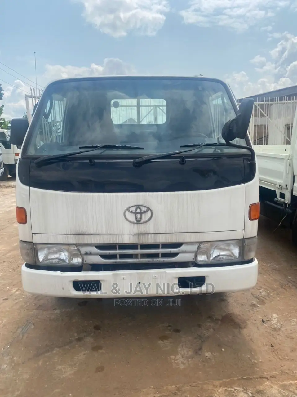 Toyota Dyna 200 - Long Chassis (3rz Engine) - Blue Color