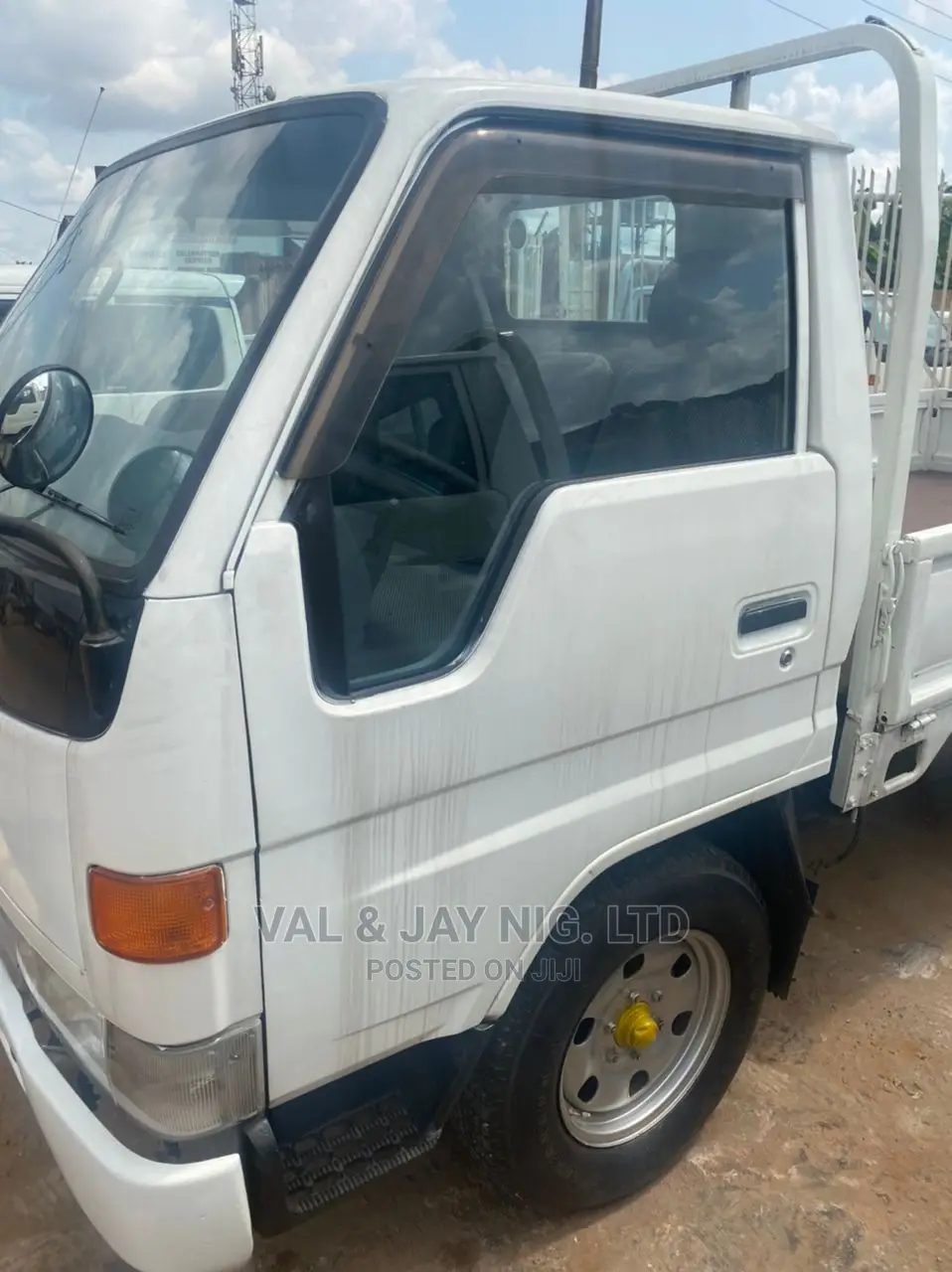 Toyota Dyna 200 - Long Chassis (3rz Engine) - Blue Color