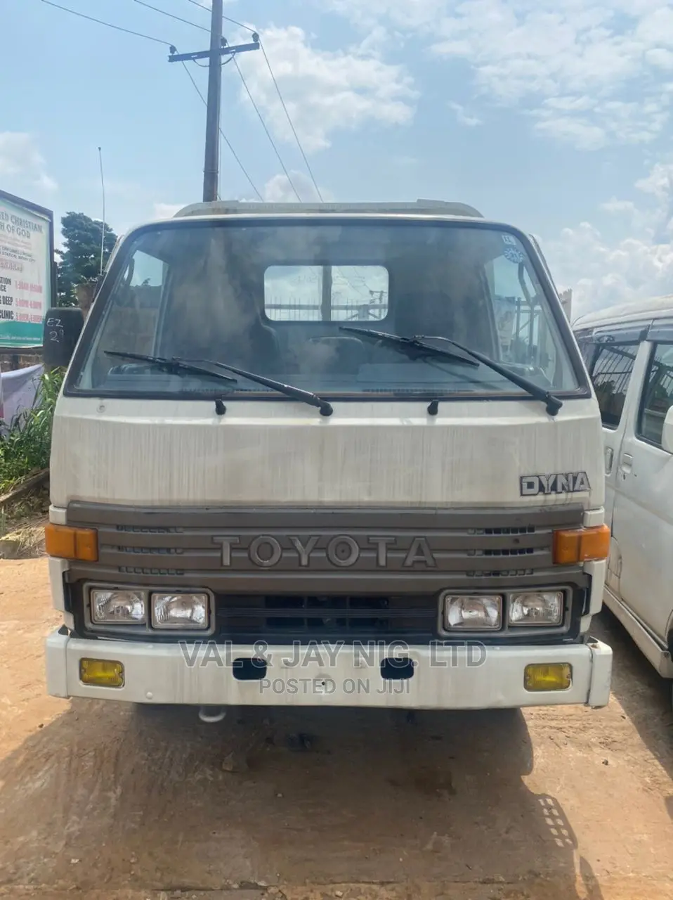 Toyota Dyna 150 (4 Tyres) - Normal Bucket (3y Fuel Engine)