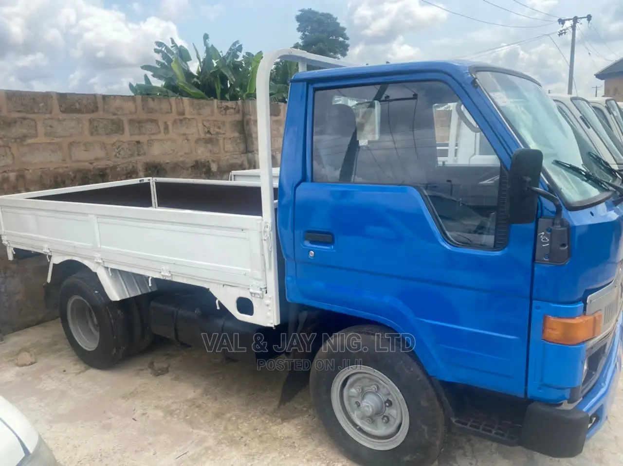 Toyota Dyna 200 - Normal Chassis - 2rz Fuel Engine