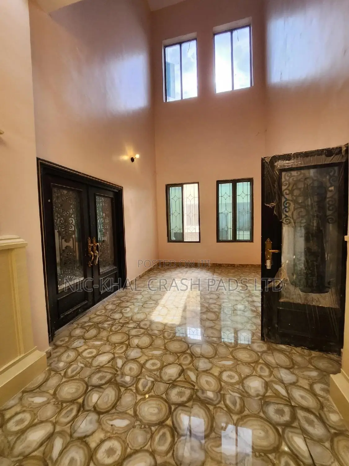 9bdrm Duplex in Asokoro for sale