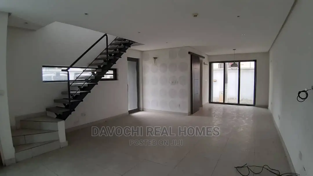 3bdrm Duplex in Agungi Lekki for rent