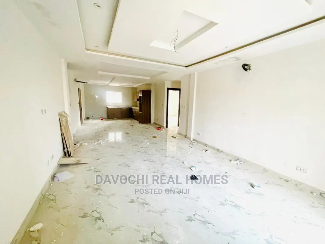 2bdrm Apartment in Osapa London, Lekki for sale