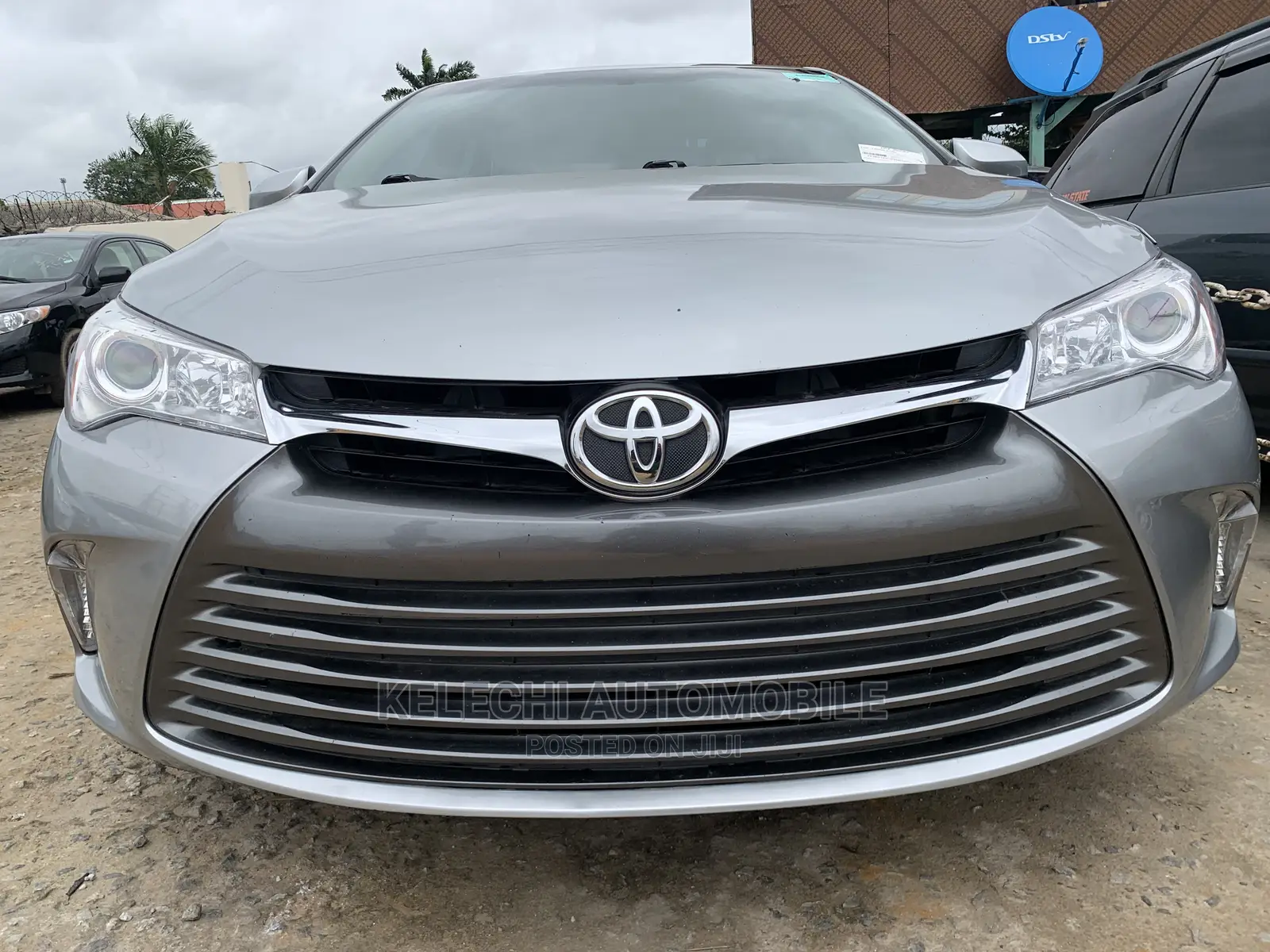 Toyota Camry 2016 Silver